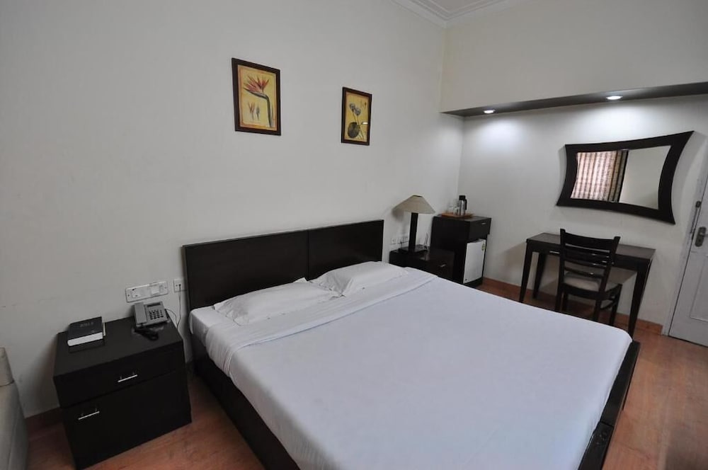 Фото Ymca Tourist Hostel