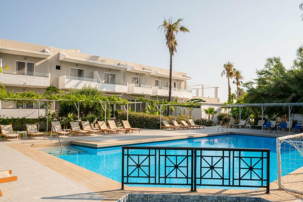 Фото Costa Angela