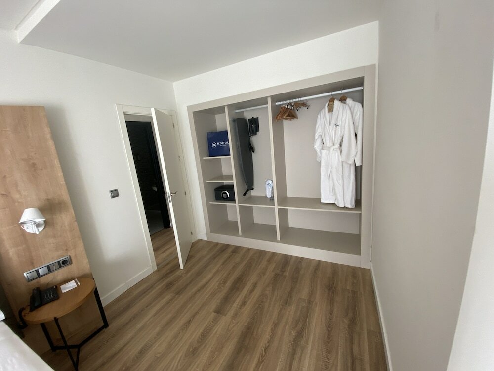 Фото Virgen de los Reyes