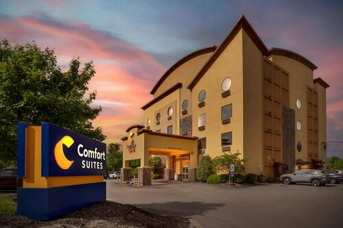 Внешний вид отеля Comfort Suites Monroeville в Монровилле, фото 1