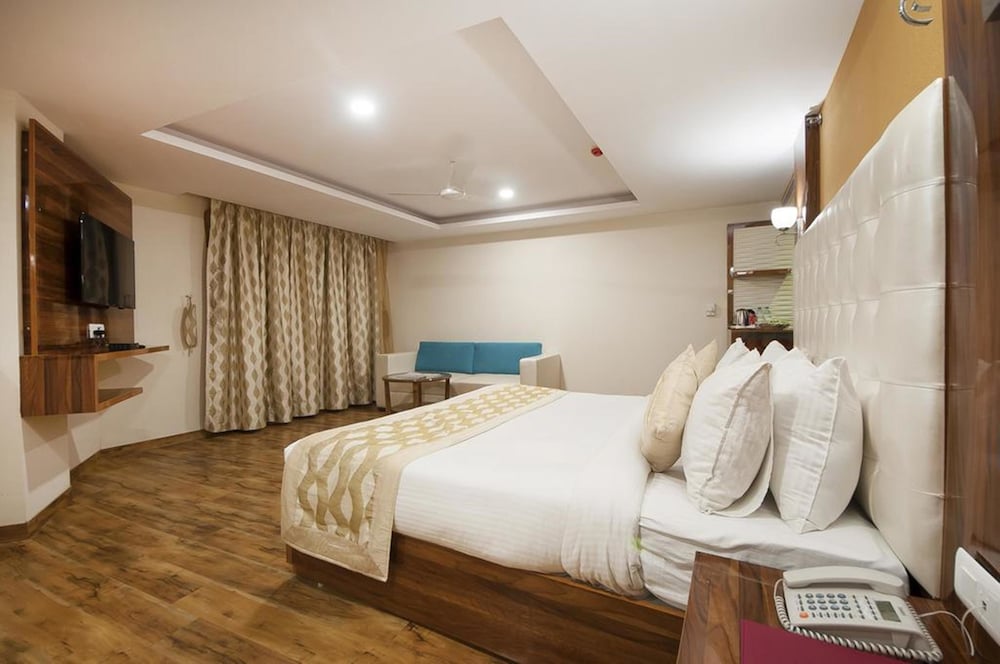 Фото Hotel Ramhan Palace