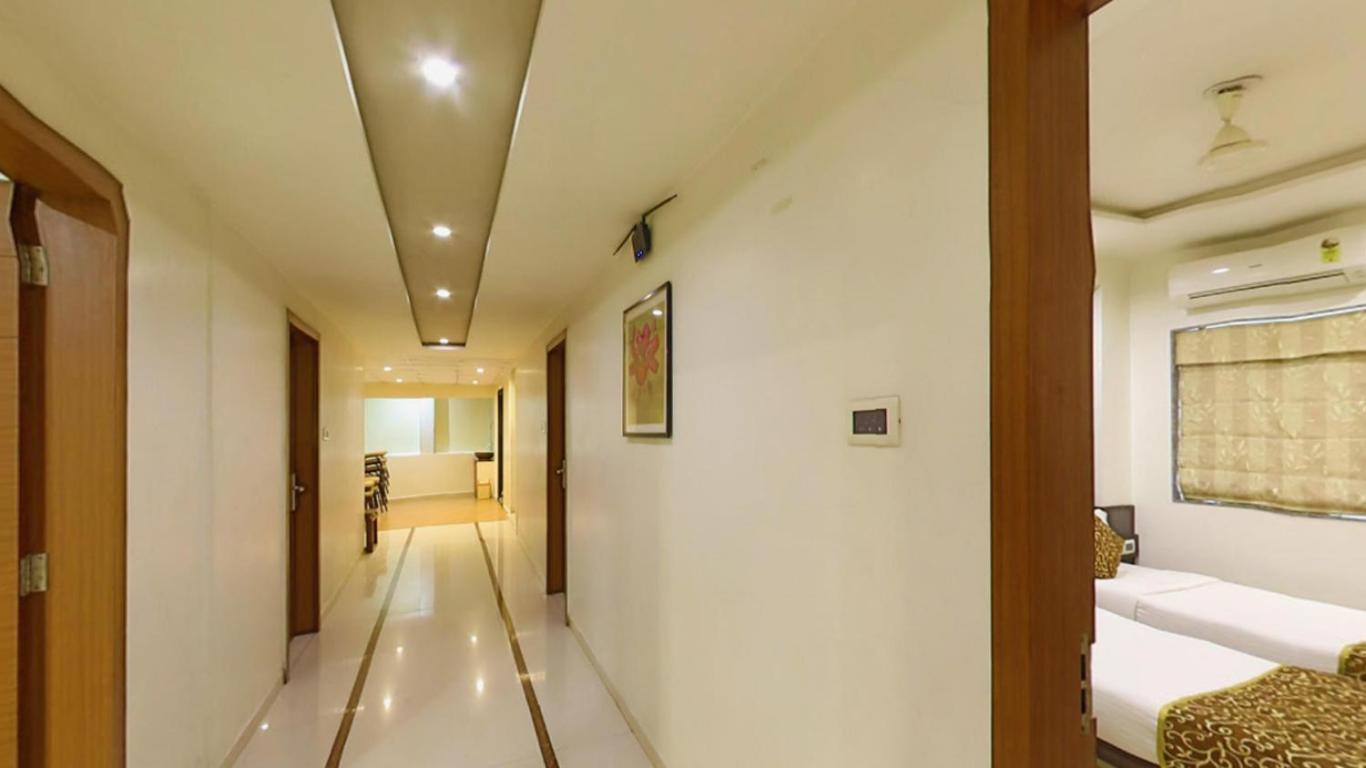 Фото Hotel Jyoti