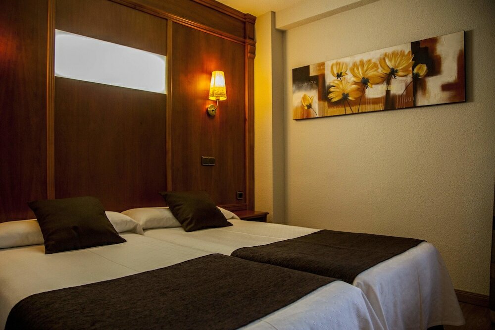 Фото Отель Mozarbez Salamanca