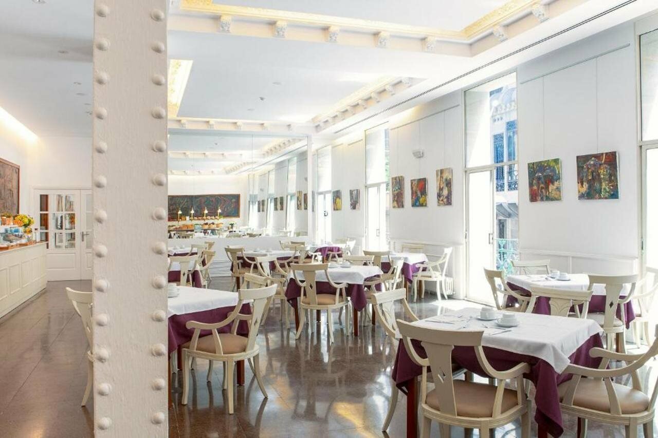 Фото Gaudi Hotel