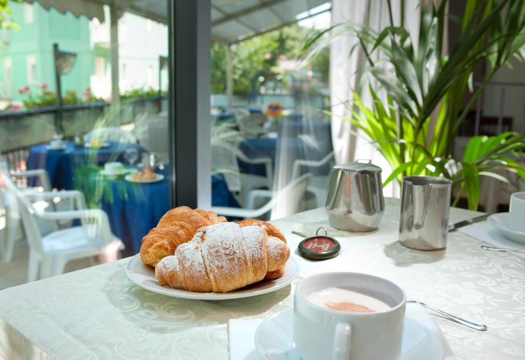 Фото Hotel Madison