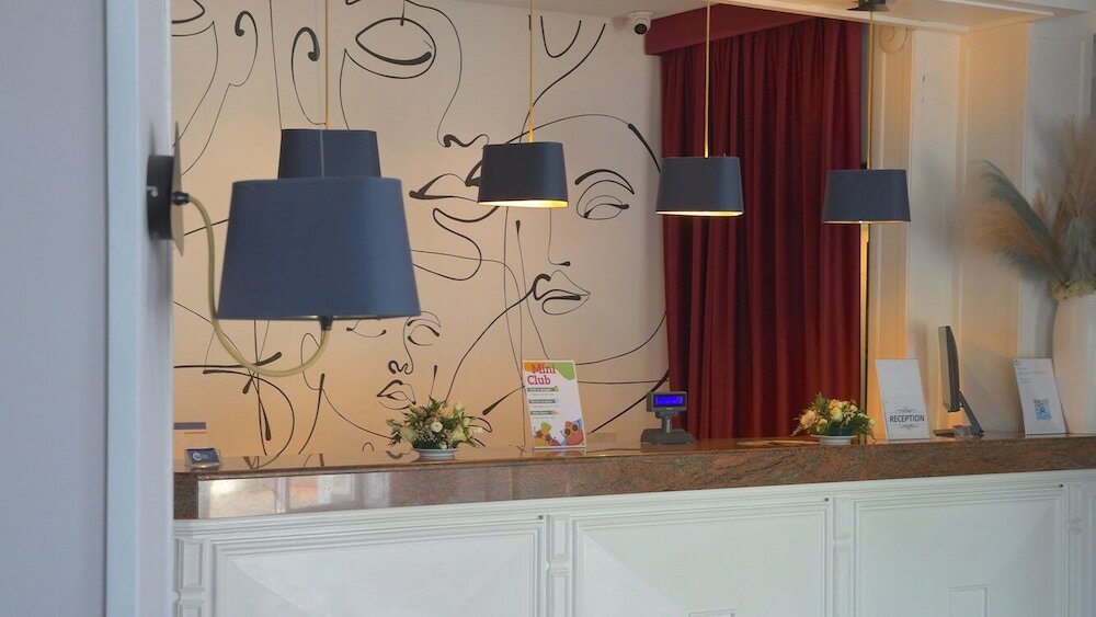 Фото Bajamar Beach Hotel