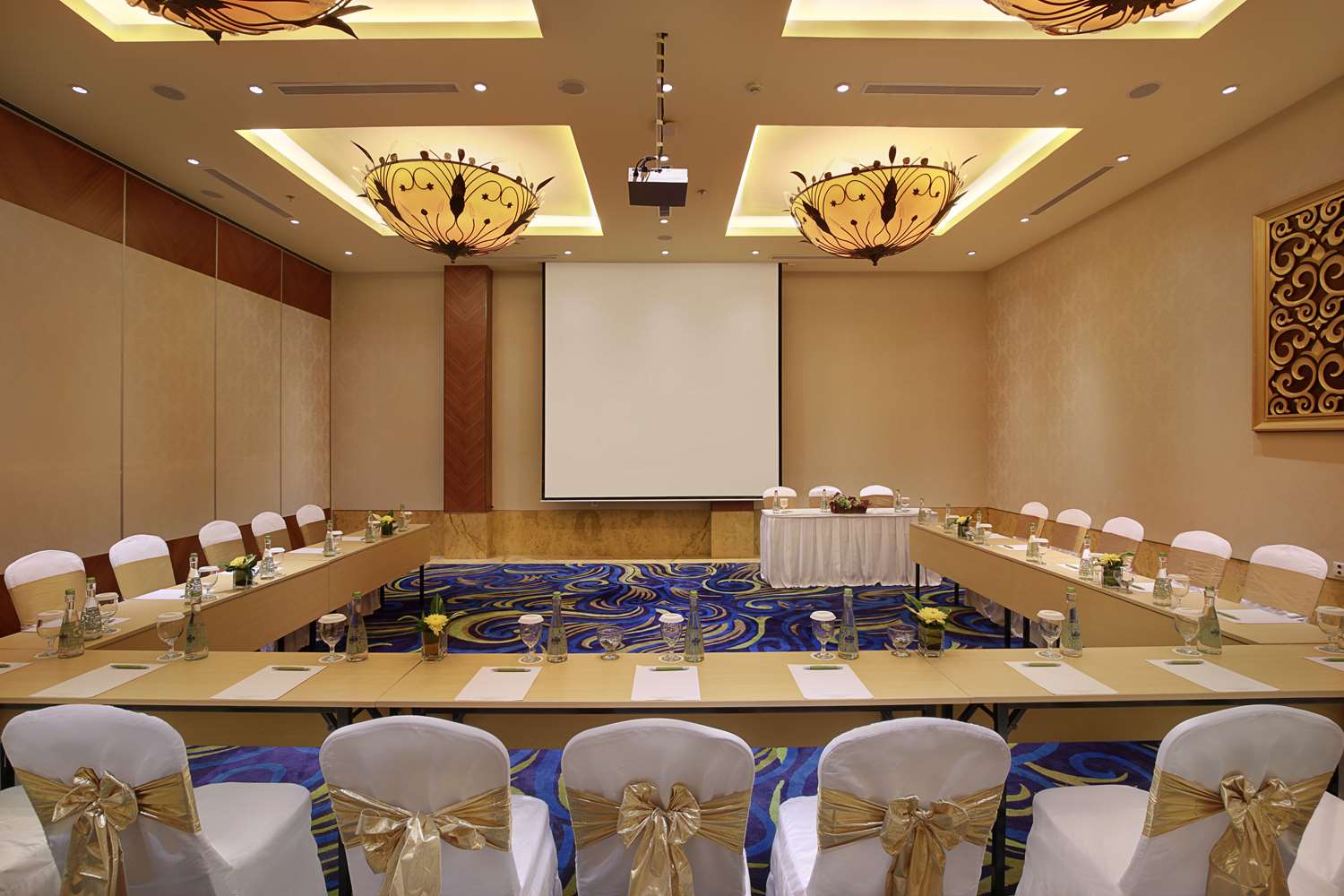 Фото SenS Hotel & Spa Conference Ubud Town Centre