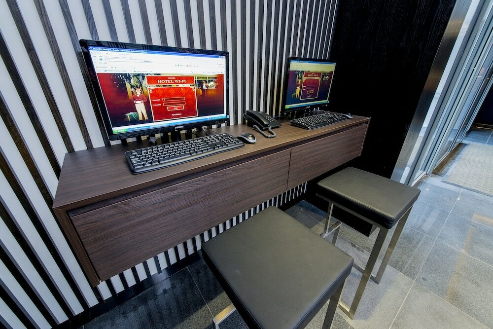 Фото Hotel 81 Premier Star