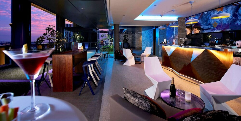 Фото Carlton City Hotel Singapore