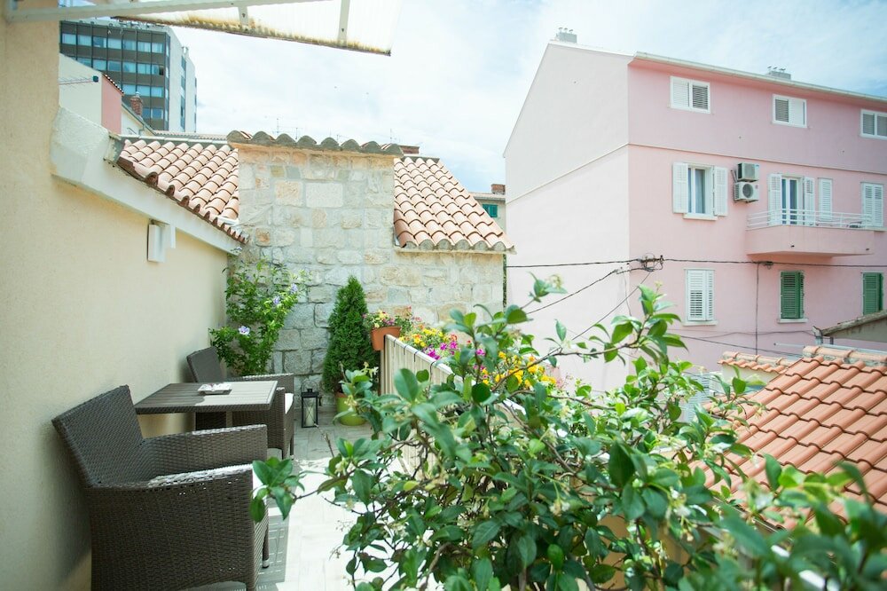 Фото House Sandra