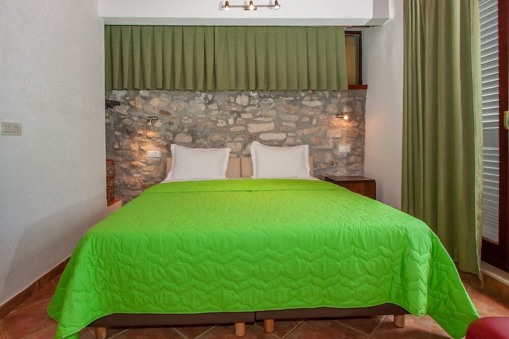 Фото Garden Apartment Hotel