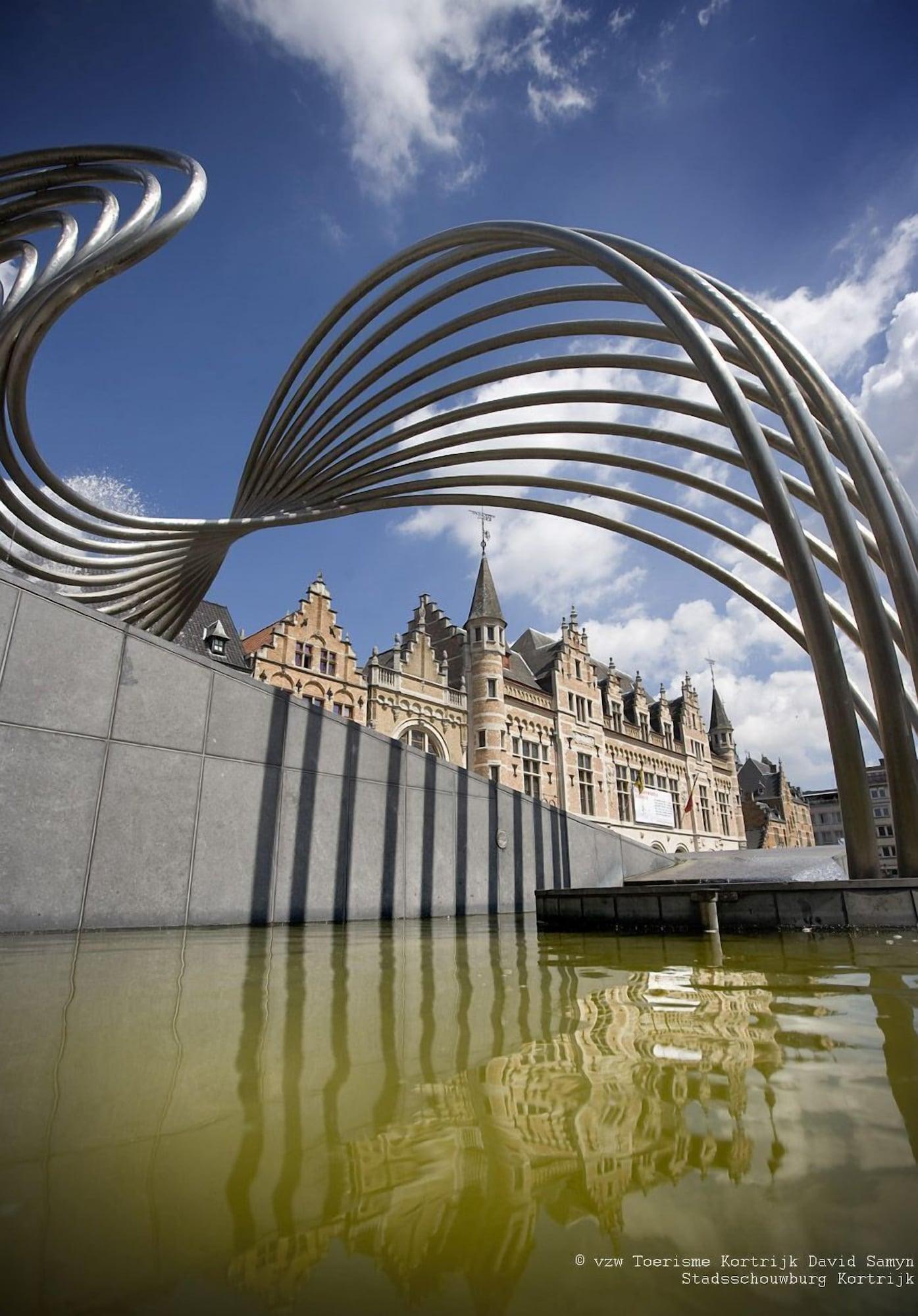 Фото Hotel Restaurant Brasserie Ahoi, Kortrijk