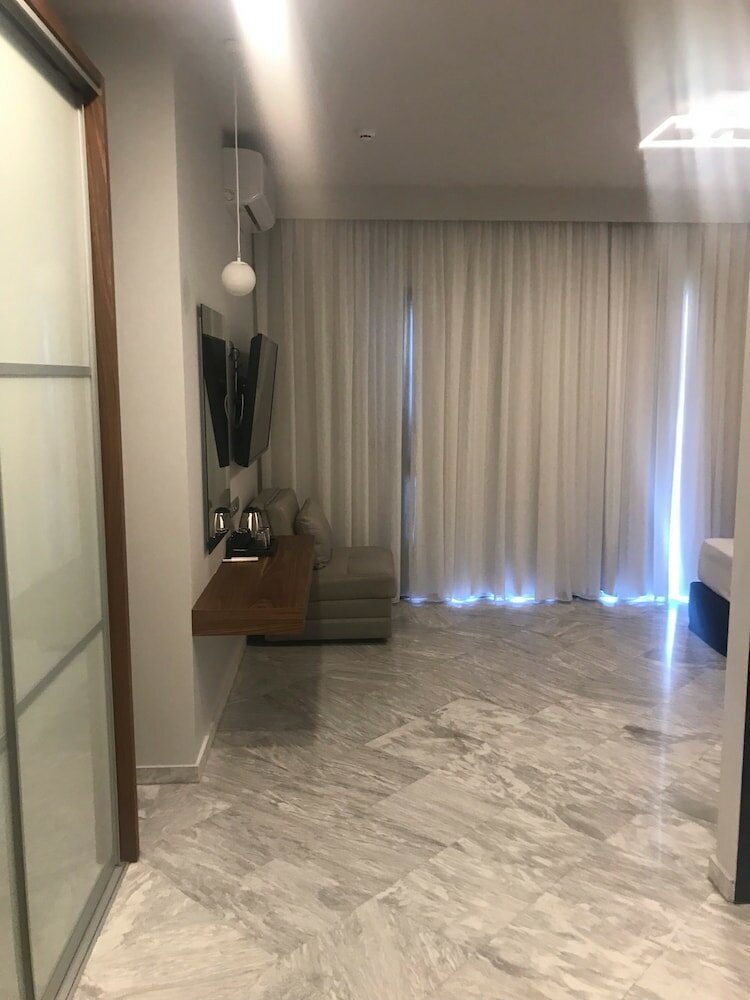 Фото Petra Hotel