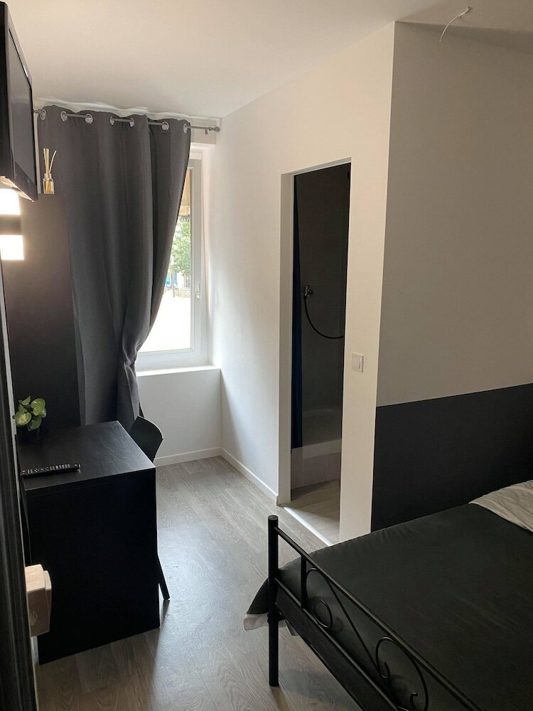 Фото Hotel Le Parisien