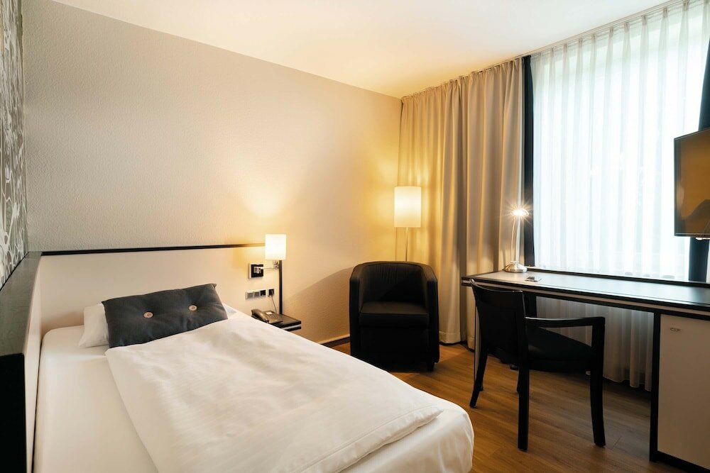 Фото Seminaris Hotel Bad Honnef