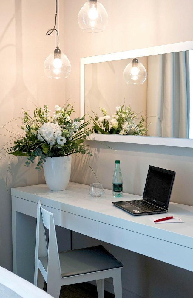 Фото Zenitude Hotel Residences Marseille Saint Charles