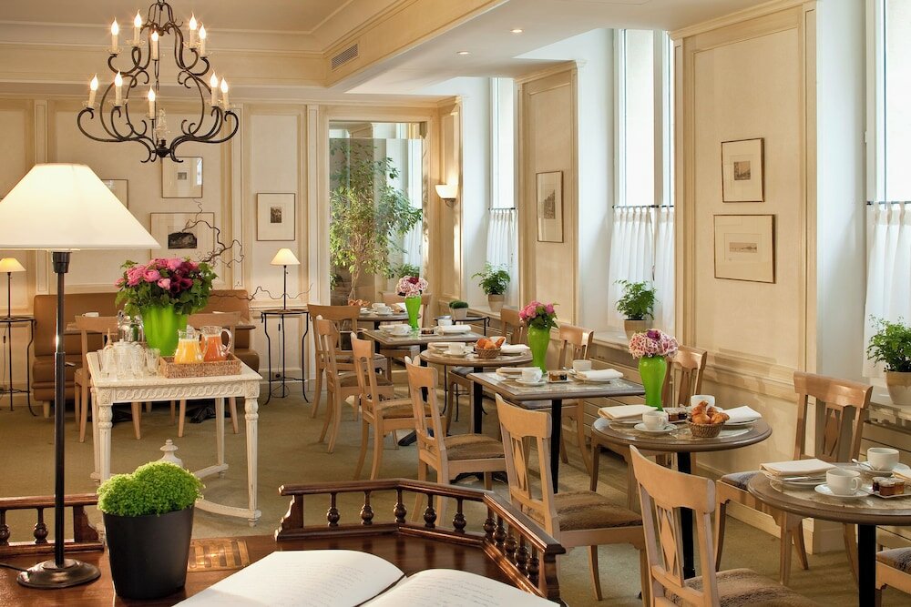 Фото Hôtel de l'Arcade