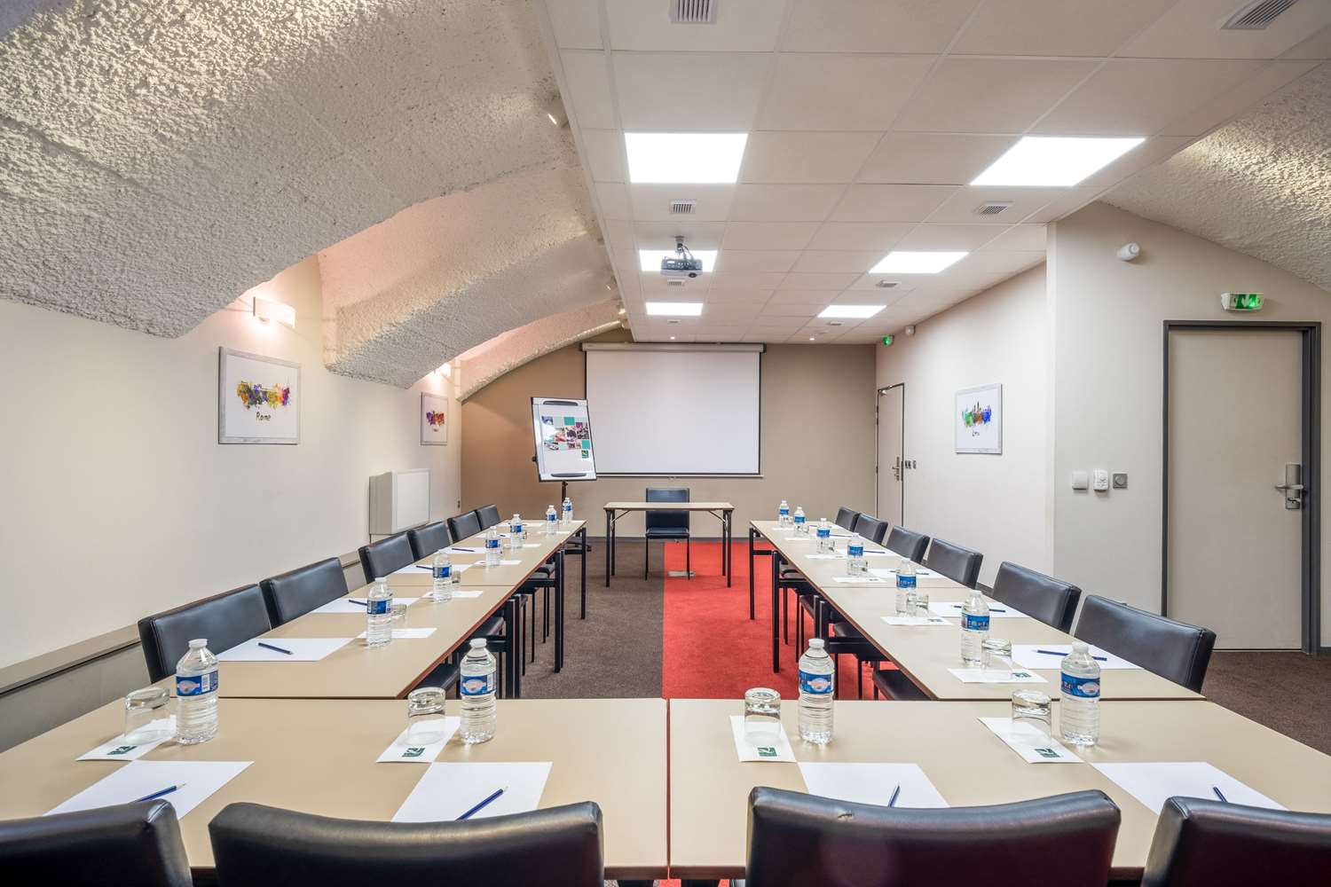 Фото Adagio Lyon Patio Confluence