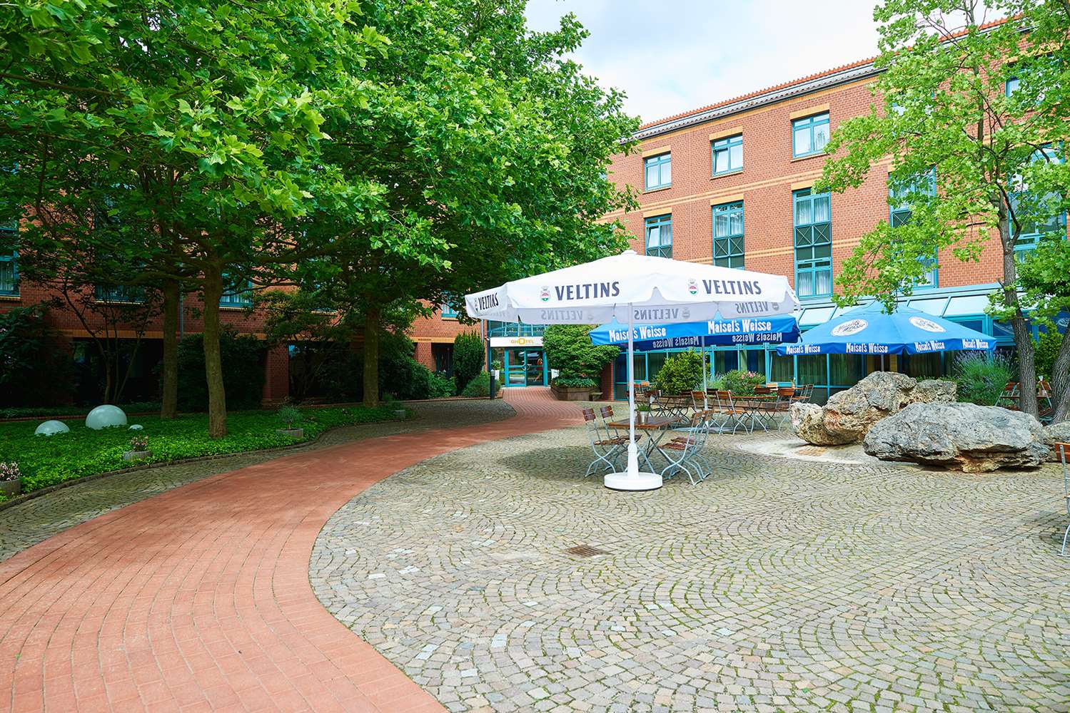 Фото Ghotel hotel & living Hannover