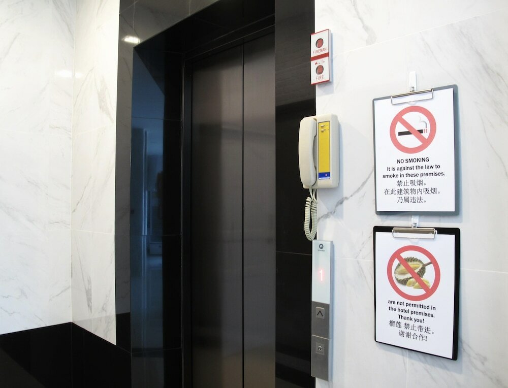 Фото Well Timed Hotel