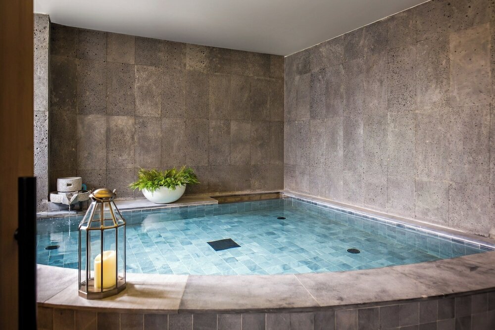 Фото Cross Vibe Sukhumvit Hotel