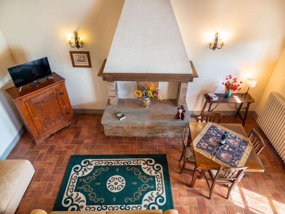 Фото Villa Borgo San Pietro