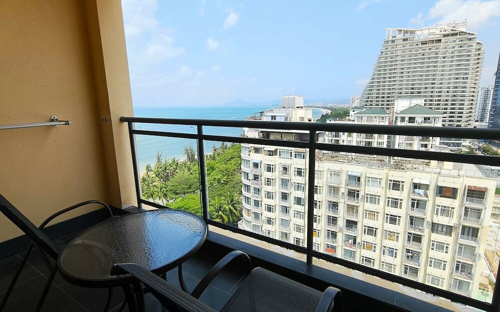 Фото Shengyi Holiday Villa Hotel & Suites Sanya 
