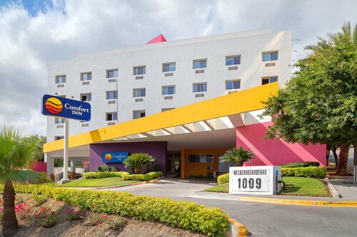 Гостиница Comfort Inn Monterrey Valle в Монтеррее