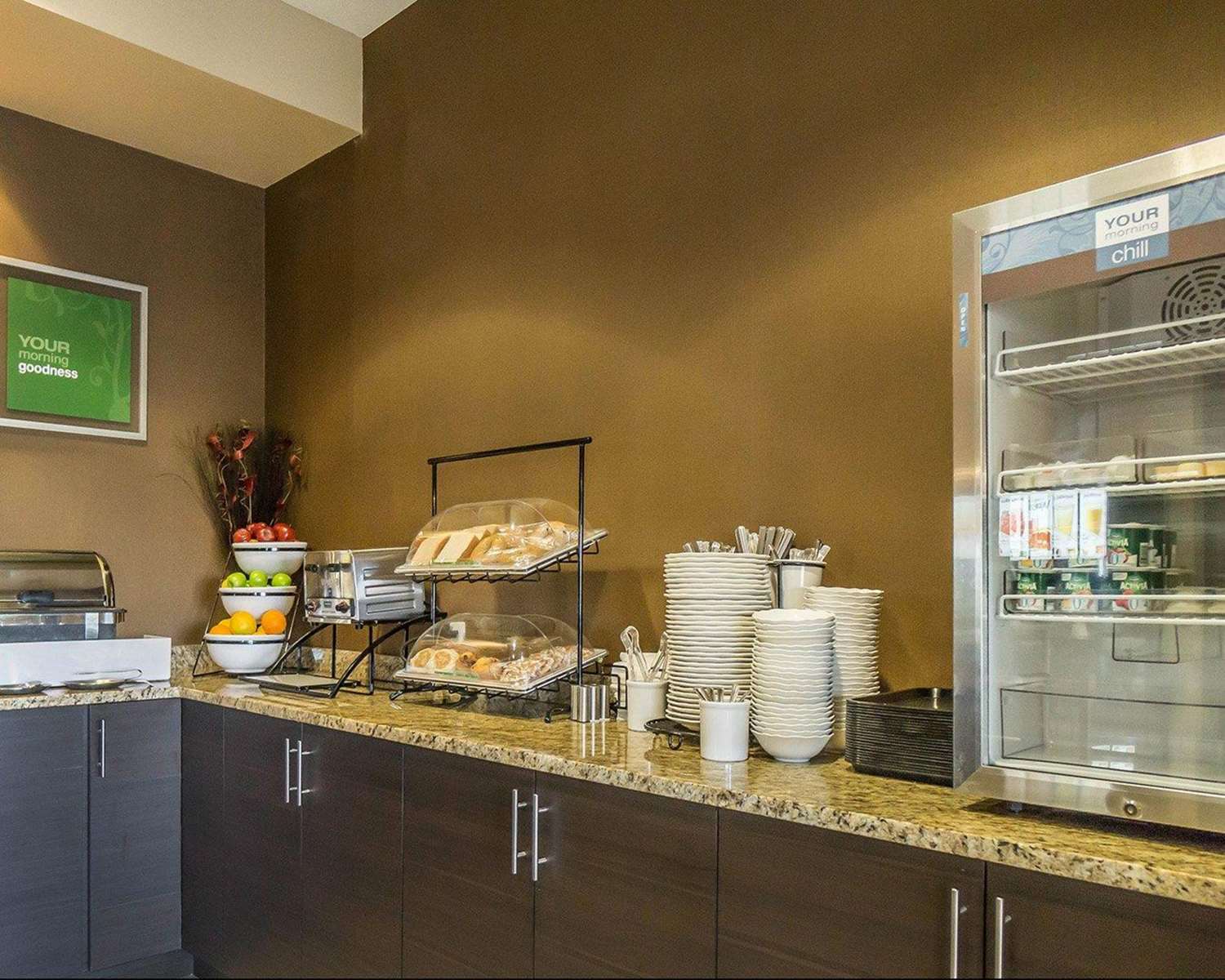 Фото Comfort Inn & Suites Edmonton International Airport