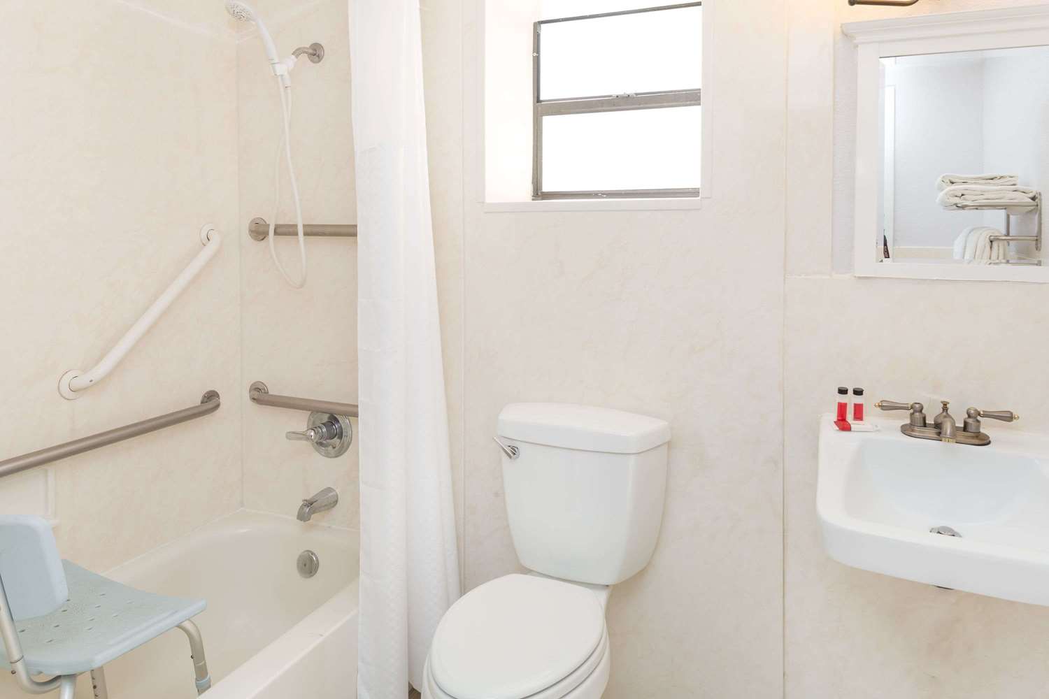 Фото Ocean Reef Hotel