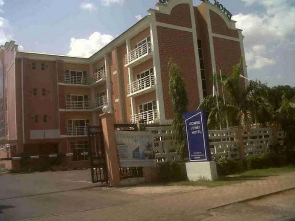 Фото Gombe Jewel Hotel