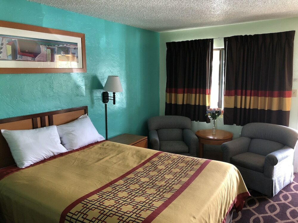 Фото Klamath Motor Lodge
