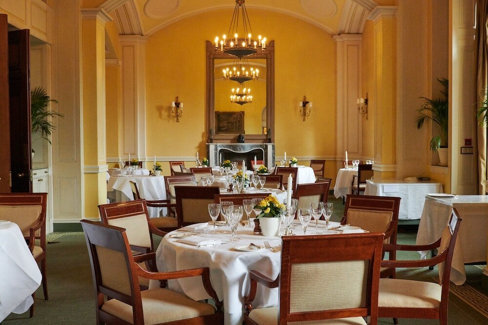 Фото Hartwell House & SPA