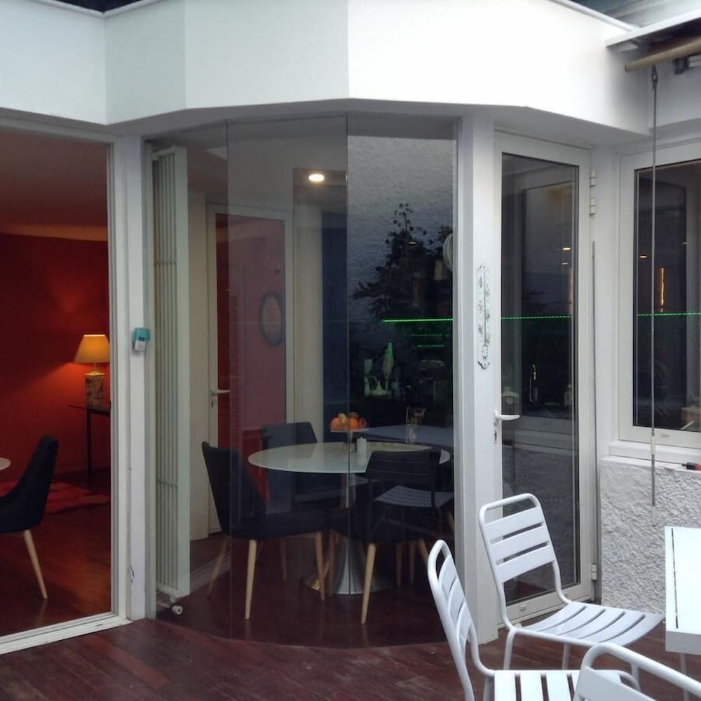 Фото Patio de l'Intendance