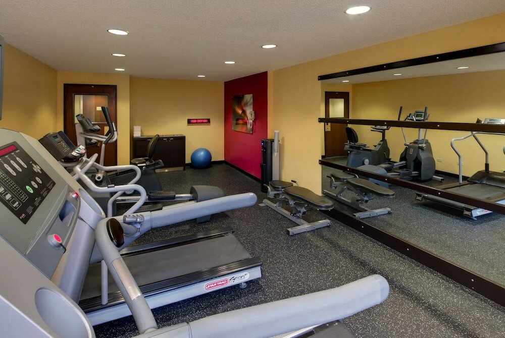 Фото Courtyard by Marriott Houston Brookhollow