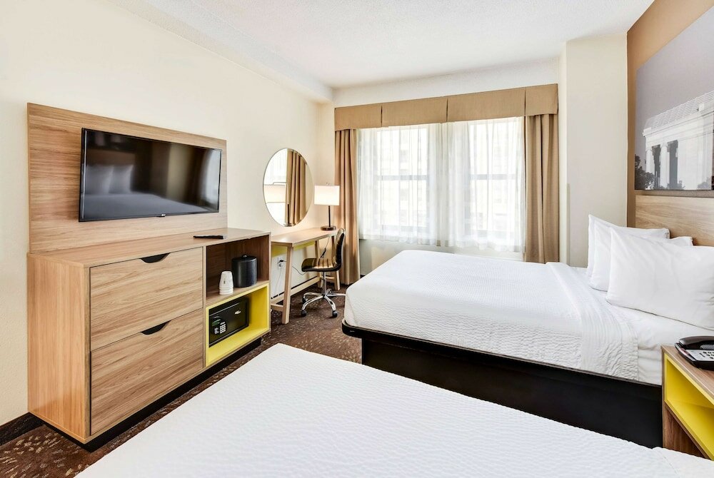 Фото Days Inn by Wyndham Washington DC/Connecticut Avenue