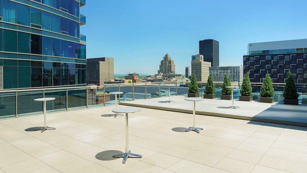 Фото Courtyard by Marriott Montreal Downtown