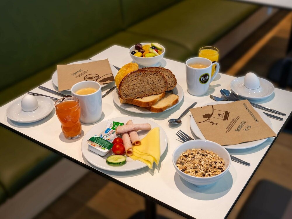 Фото B&b Hotel Hildesheim