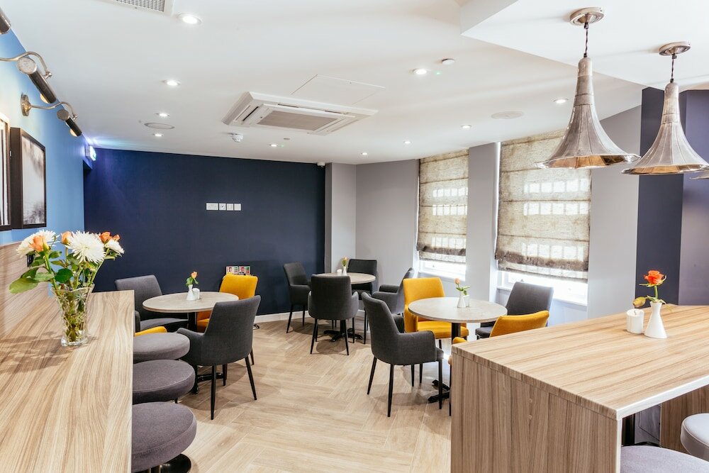 Фото Oliver Plaza