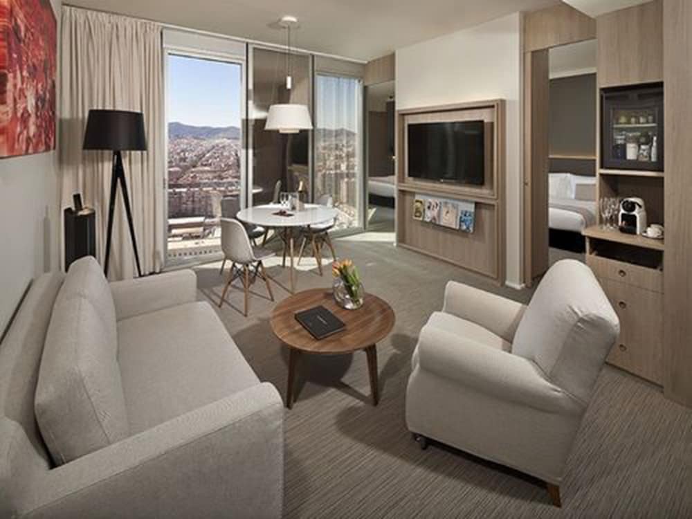 Фото The Level At Melia Barcelona Sky