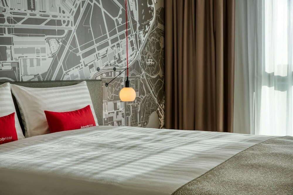 Фото IntercityHotel Amsterdam Schiphol Airport