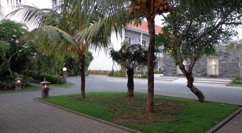 Фото D' Kubu Pratama