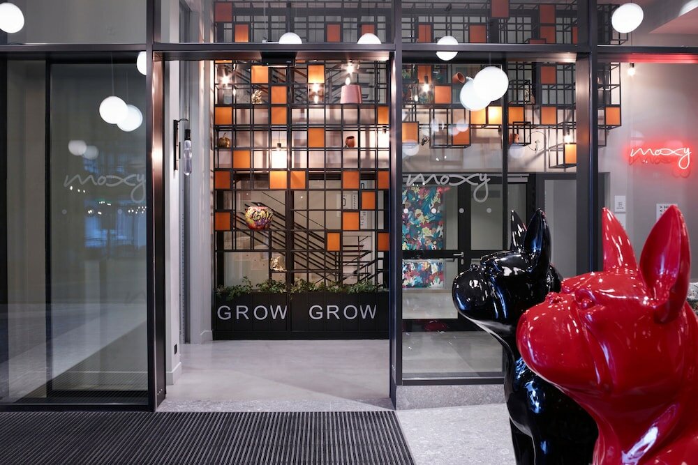 Фото Moxy Athens City