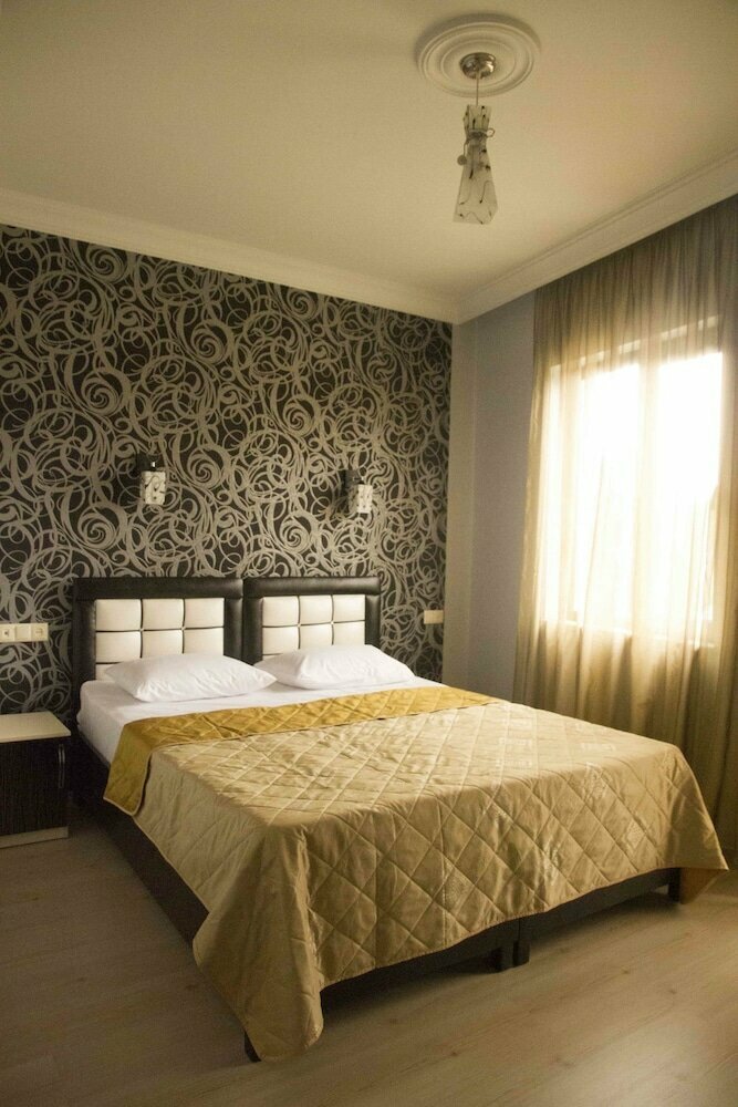 Hotel Iveria, Batumi, photo
