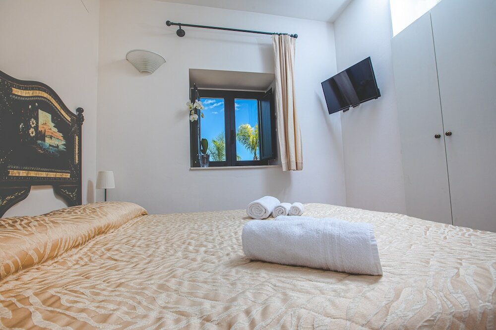 Фото Nuovo Castello Crisilio