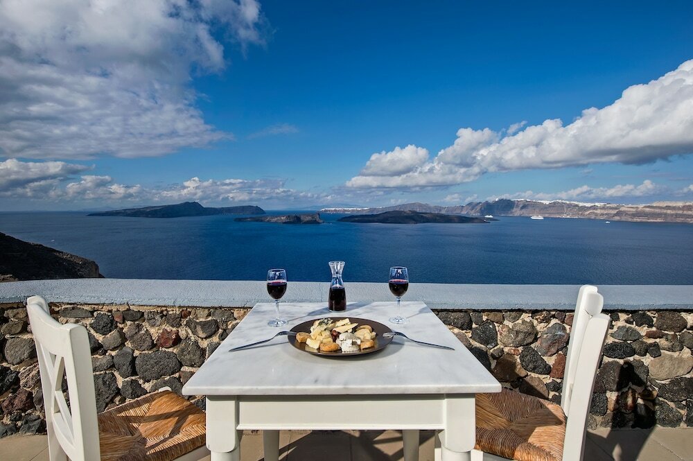 Фото Apanemo Hotel