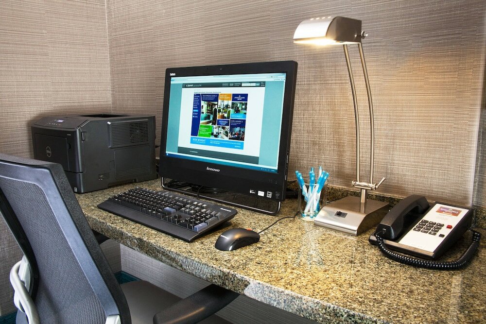 Фото SpringHill Suites by Marriott Medford