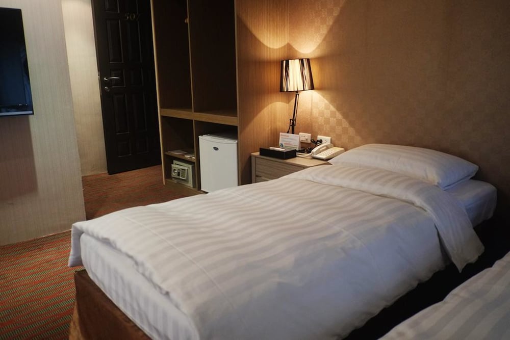 Фото Rf Hotel  Zhongxiao