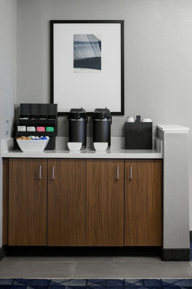 Фото Courtyard by Marriott Denver Central Park