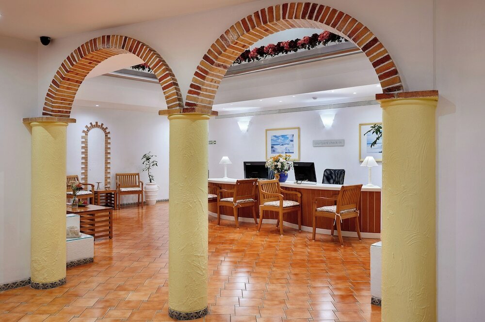 Фото The Gordon House